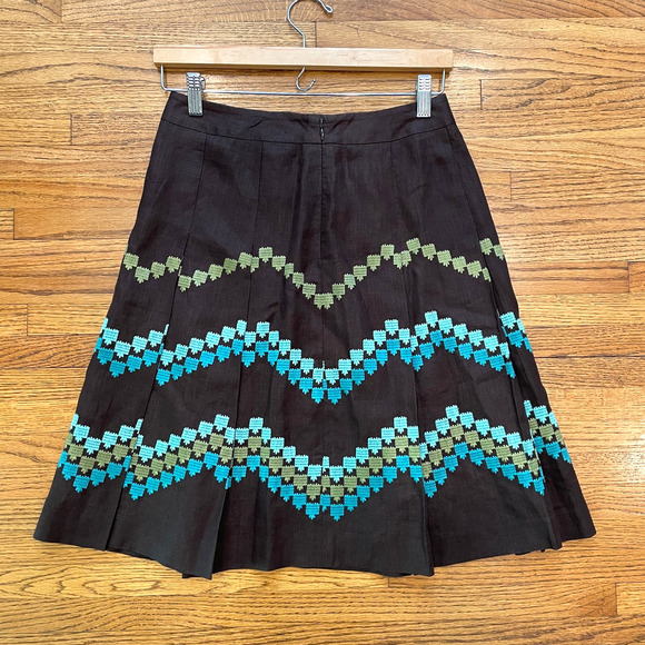 Ann Taylor LOFT Women's Sz 0P Linen Pleated Flare Skirt Chevron Embroidered - Picture 9 of 10